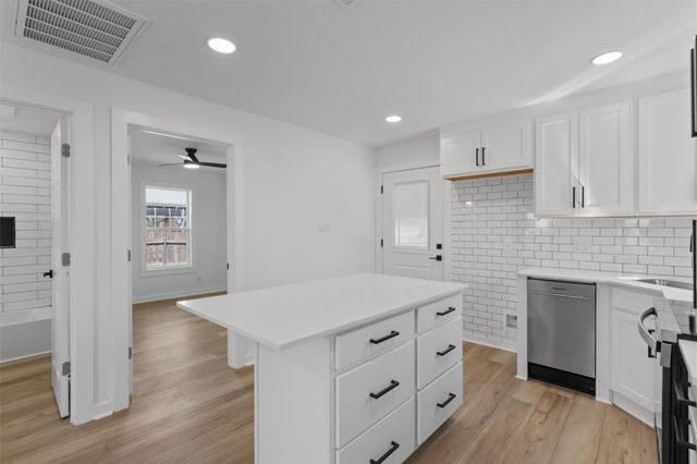 901 N Church ST, Georgetown, TX 78626