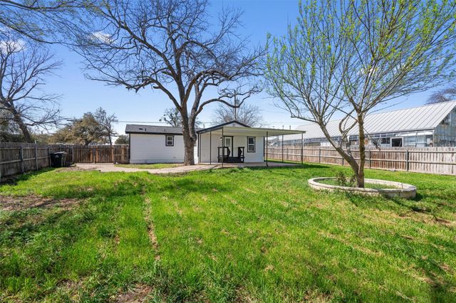 901 N Church ST, Georgetown, TX 78626