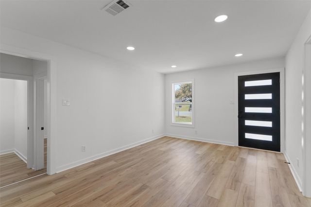 901 N Church ST, Georgetown, TX 78626