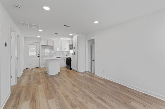 901 N Church ST, Georgetown, TX 78626