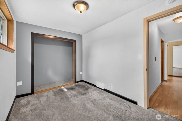 233 Cascade Street, Buckley, WA 98321