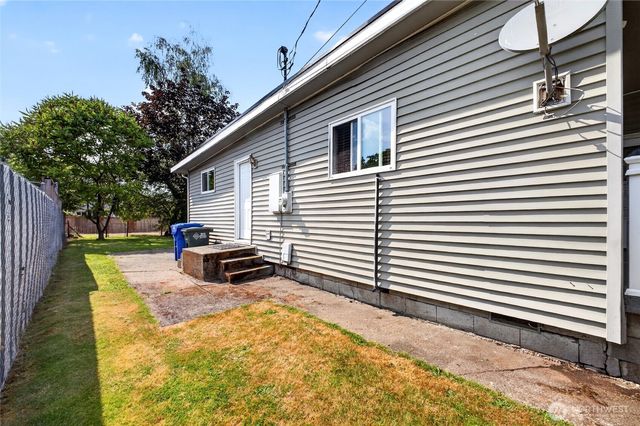 233 Cascade Street, Buckley, WA 98321