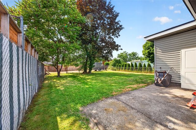 233 Cascade Street, Buckley, WA 98321