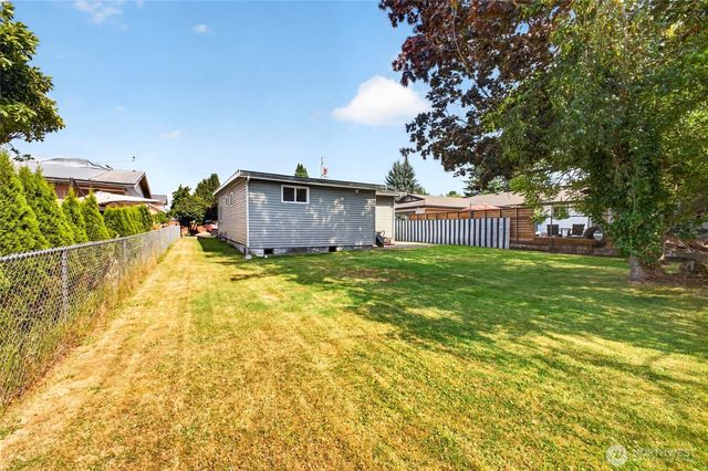 233 Cascade Street, Buckley, WA 98321