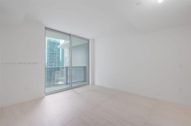 77 SE 5th St 3205, Miami, FL 33131