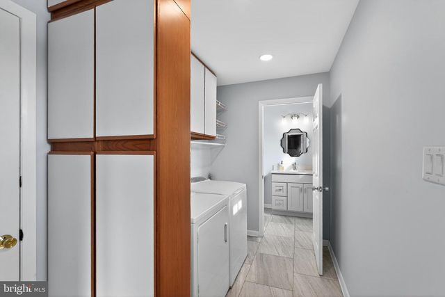 372 HIGH ST, Souderton, PA 18964