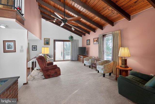 372 HIGH ST, Souderton, PA 18964