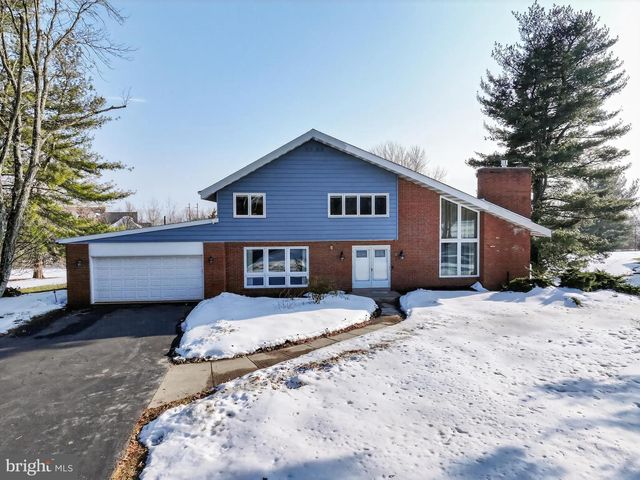 372 HIGH ST, Souderton, PA 18964