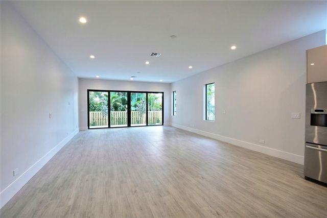 317 NE 15th Ave 317, Fort Lauderdale, FL 33304