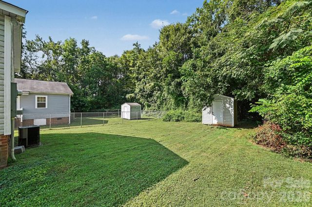 619 Pennsylvania Avenue, Charlotte, NC 28216