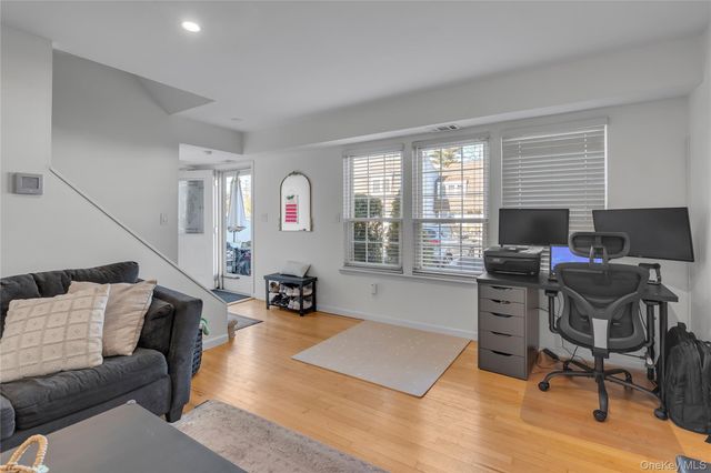 37 Whalers Cove 37, Babylon, NY 11702