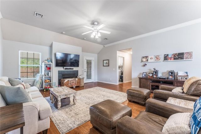 3907 W Easy Street, Rogers, AR 72756