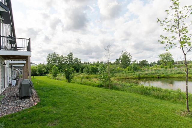 8658 London Circle NE E, Blaine, MN 55449