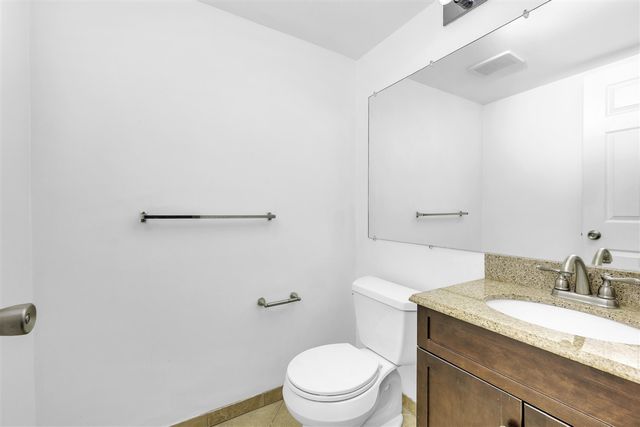 1592 Brentwood Drive, Troy, MI 48098