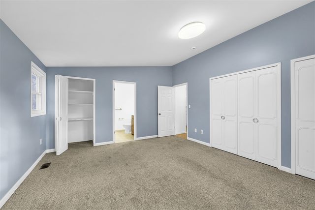 1592 Brentwood Drive, Troy, MI 48098