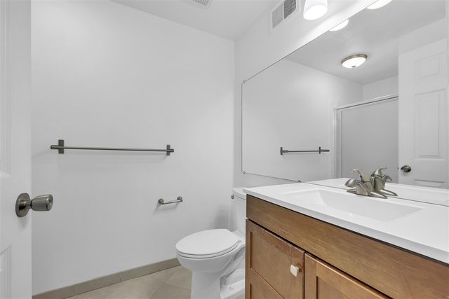 1592 Brentwood Drive, Troy, MI 48098