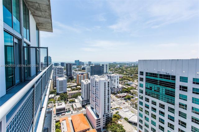 690 SW 1st Court PHI20, Miami, FL 33130