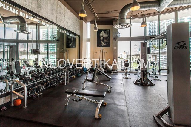 690 SW 1st Court PHI20, Miami, FL 33130