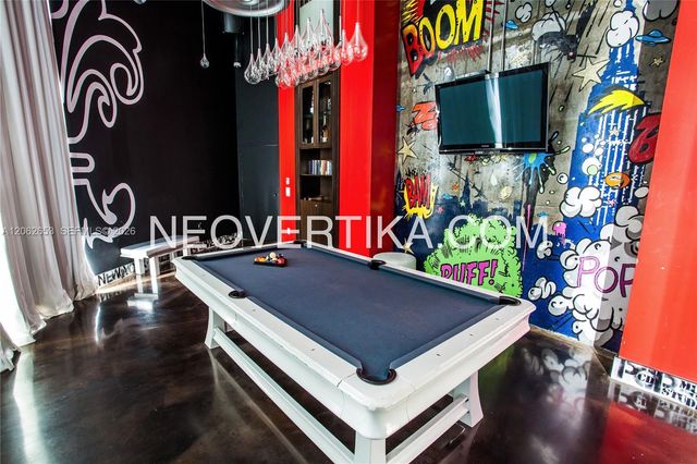 690 SW 1st Court PHI20, Miami, FL 33130