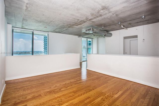 690 SW 1st Court PHI20, Miami, FL 33130