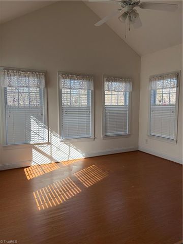 903 Southlake Court, Lexington, NC 27295