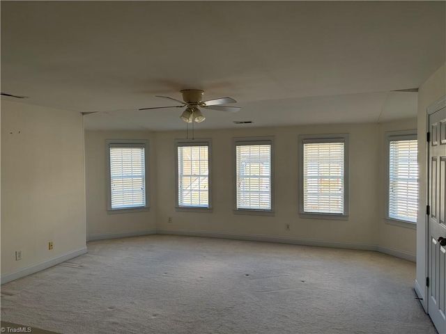 903 Southlake Court, Lexington, NC 27295