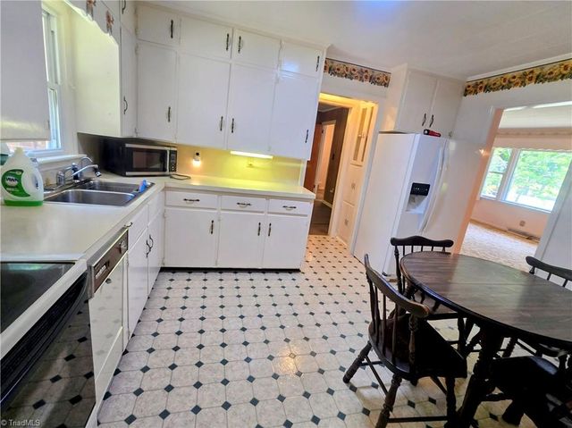 171 Idlewild Drive, Randleman, NC 27317
