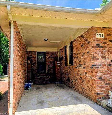 171 Idlewild Drive, Randleman, NC 27317