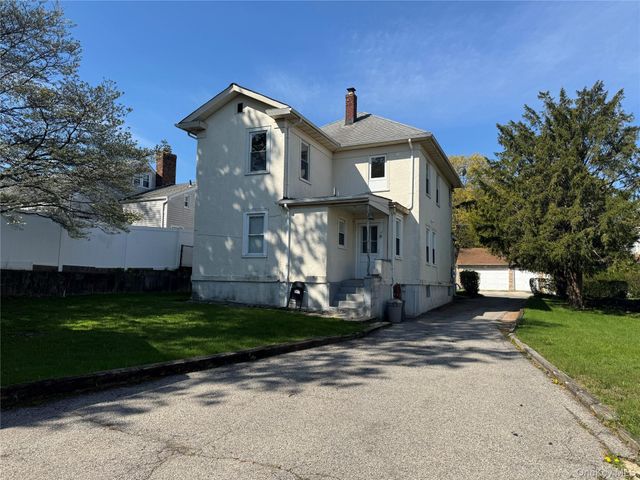 61 Nassau Avenue 2, Glen Cove, NY 11542