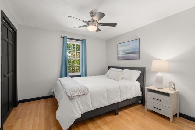 20 Wexford Dr, Mansfield, MA 02048