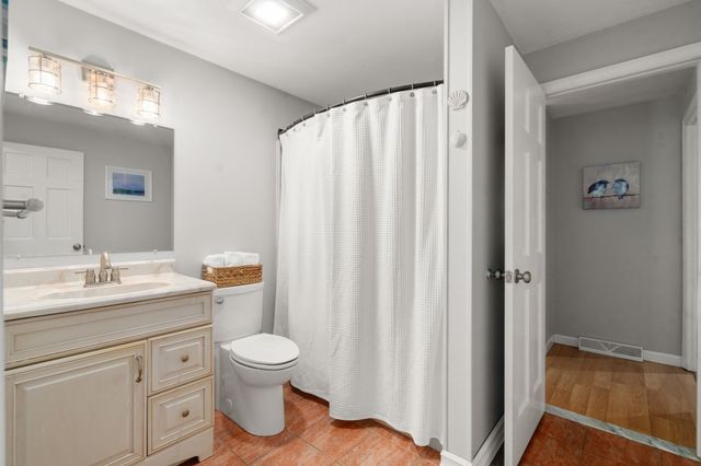 20 Wexford Dr, Mansfield, MA 02048