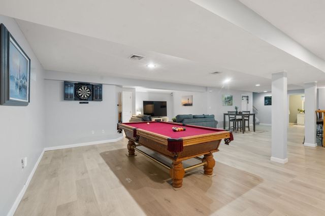 20 Wexford Dr, Mansfield, MA 02048