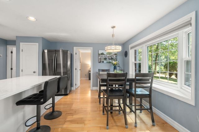 20 Wexford Dr, Mansfield, MA 02048