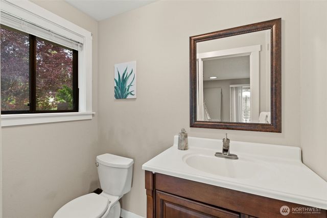 550 E Country Club Drive E, Union, WA 98592