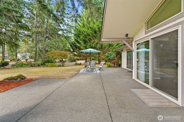 550 E Country Club Drive E, Union, WA 98592