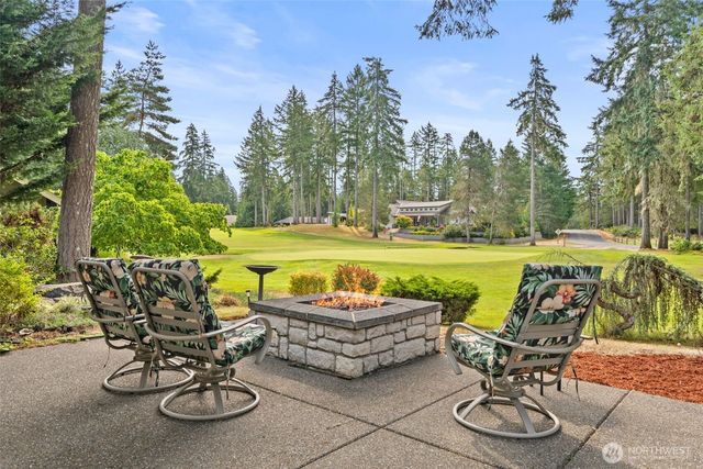 550 E Country Club Drive E, Union, WA 98592