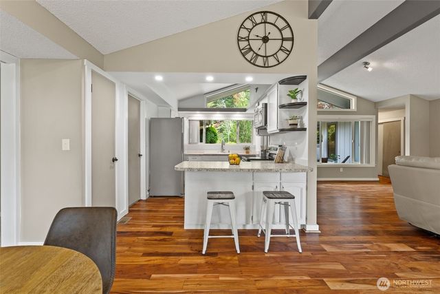 550 E Country Club Drive E, Union, WA 98592