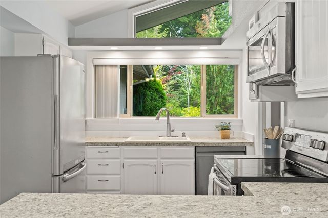 550 E Country Club Drive E, Union, WA 98592