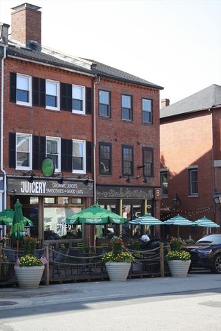 11 Charter Street, Newburyport, MA 01950