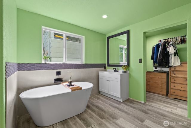 307 4th Street, Steilacoom, WA 98388