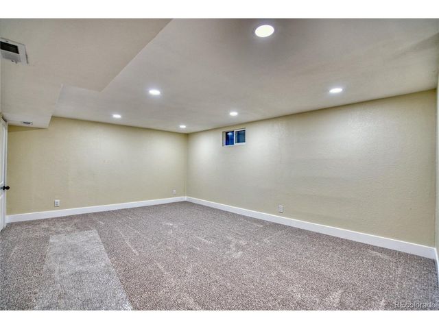 970 W 1st Ave, Broomfield, CO 80020