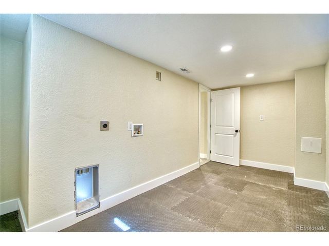 970 W 1st Ave, Broomfield, CO 80020