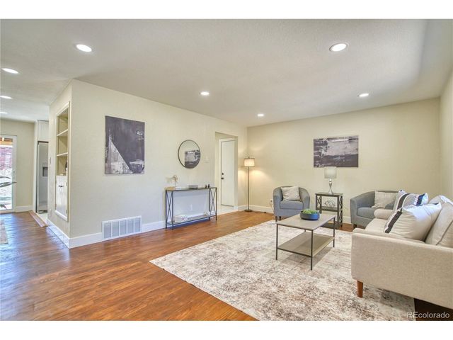 970 W 1st Ave, Broomfield, CO 80020