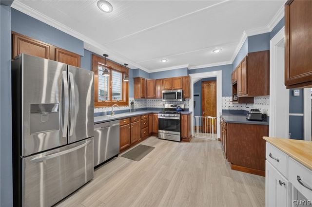 213 Hickok Avenue, Syracuse, NY 13206