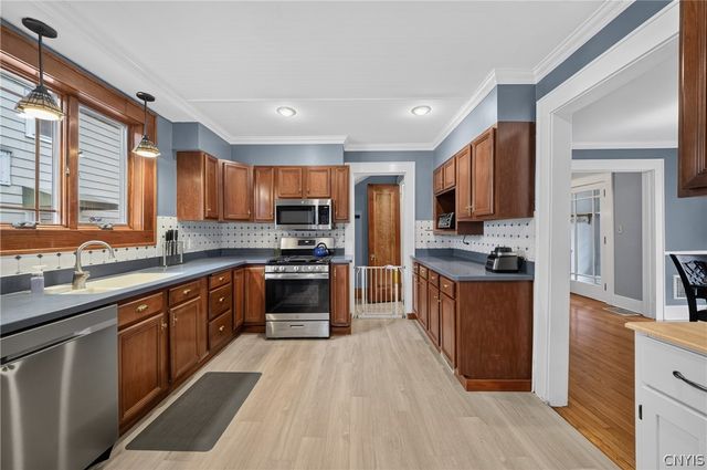 213 Hickok Avenue, Syracuse, NY 13206