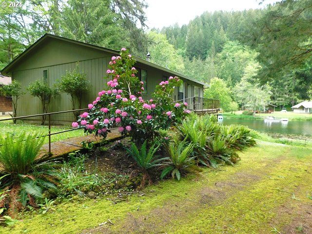 10071 BEACH Dr, Birkenfeld, OR 97016