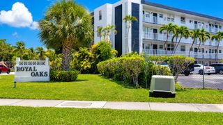 447 NE 195th St 117, Miami, FL 33179