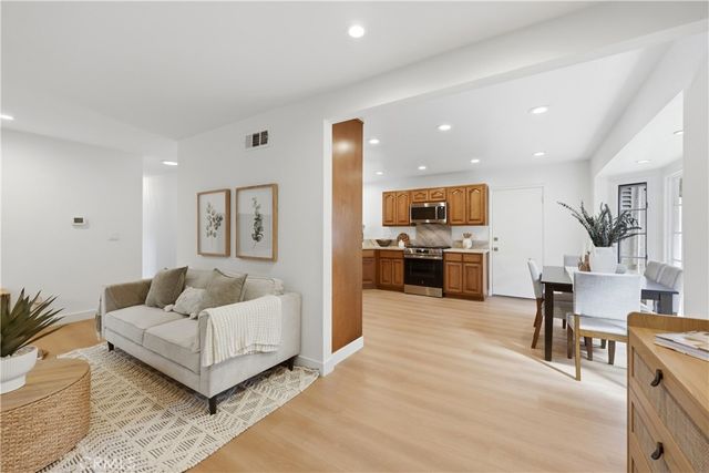 6722 Sambar, Cypress, CA 90630