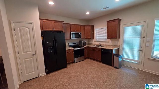 2136 GREENDALE CIRCLE, Birmingham, AL 35215