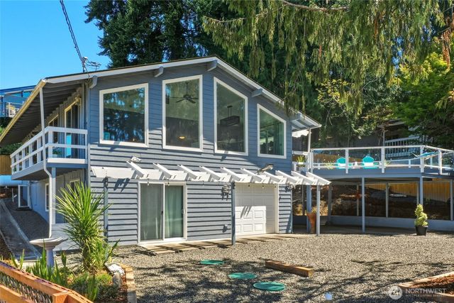 10138 Steamboat Island Road NW, Olympia, WA 98502